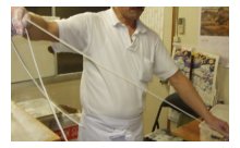 引っぱっても切れないうどん